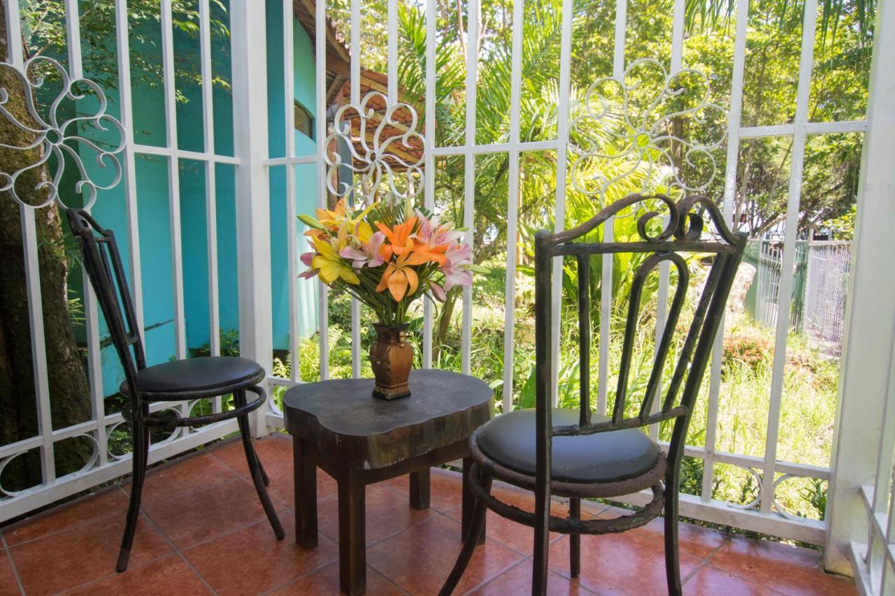 Oceanfront Hotel Verde Mar Direct Access To The Beach Manuel Antonio Eksteriør bilde